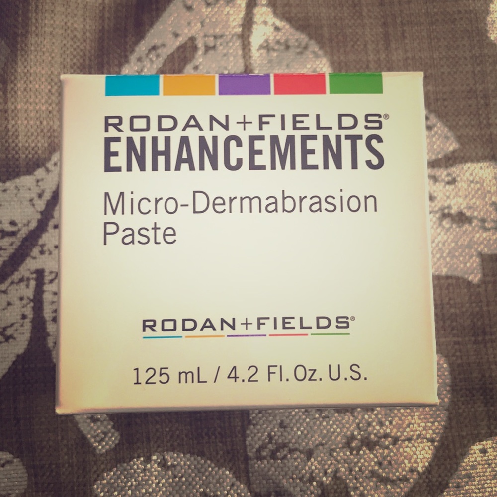 Rodan and Fields micro-dermabrasion paste